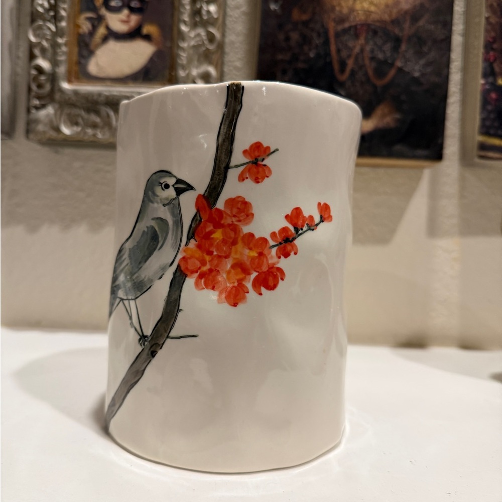 Tozai Artisanal Porcelain Vase – Bird on Cherry Blossom Branch Design - Picture 7 of 9